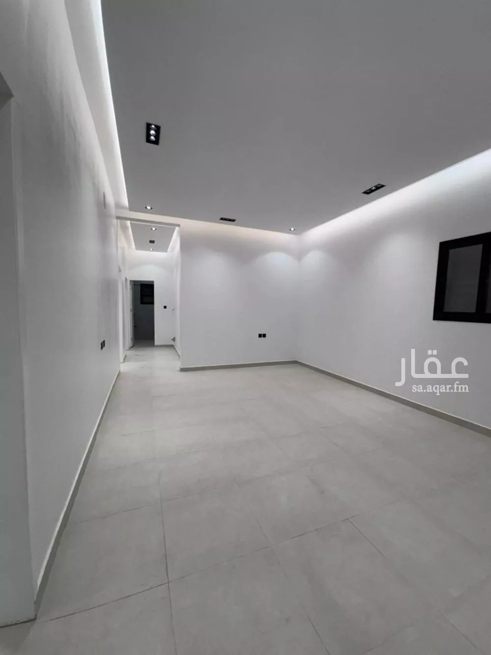 3 bedroom floor in Al Janadriyah 3