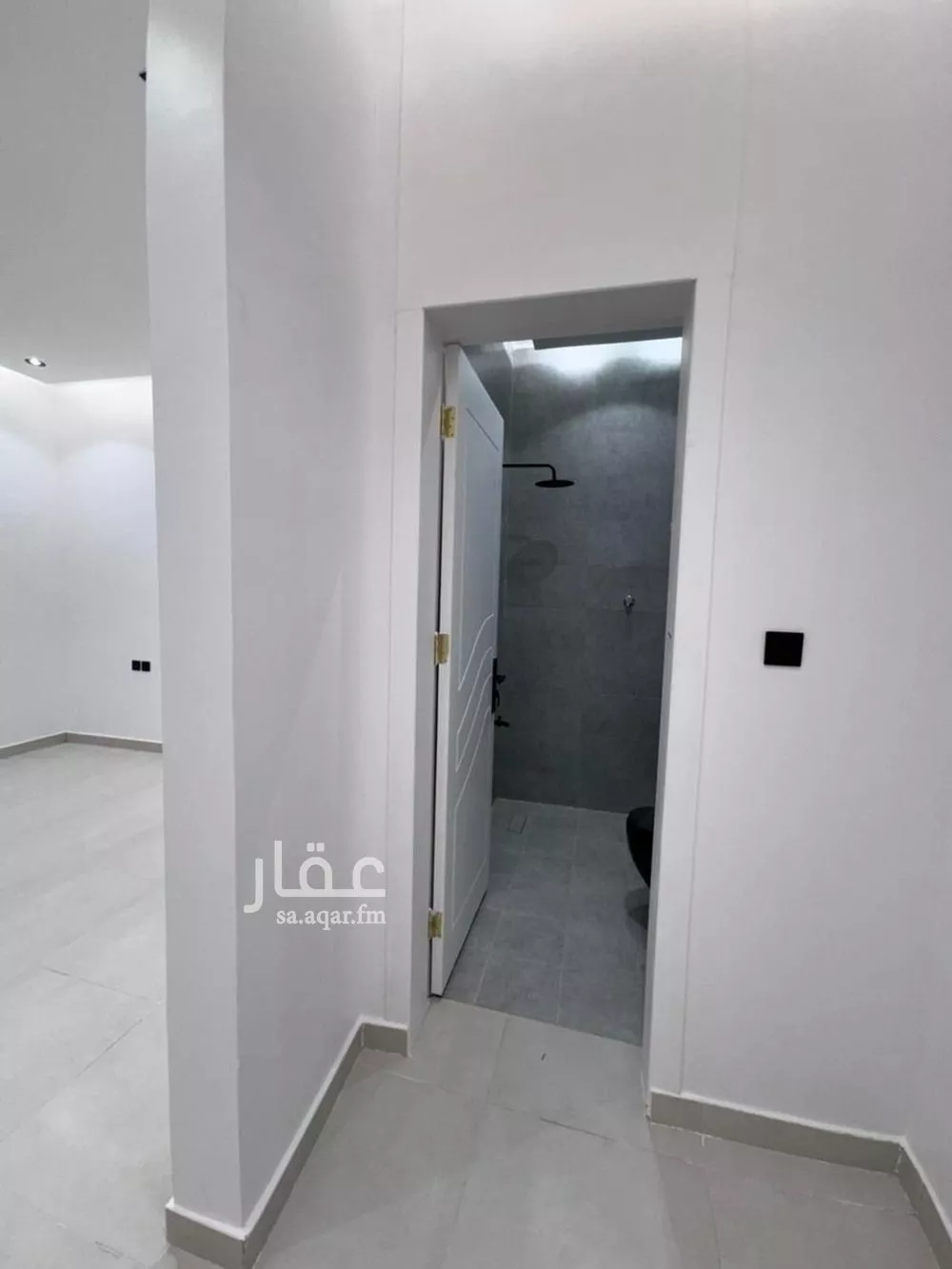 3 bedroom floor in Al Janadriyah 7