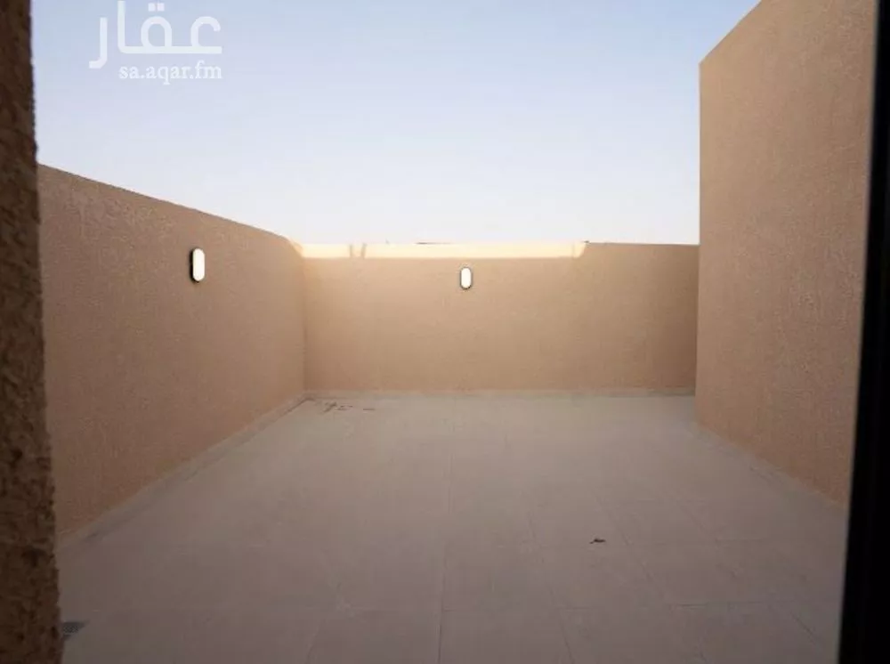 شقة 4 غرف في الرمال 19