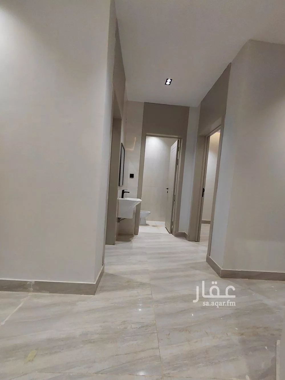 3 bedroom apartment in Al Janadriyah 19