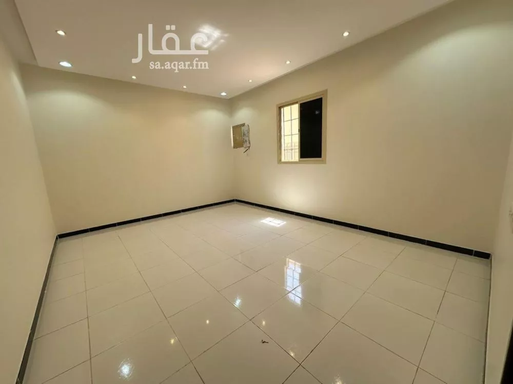 3 bedroom apartment in Al Rimal 18