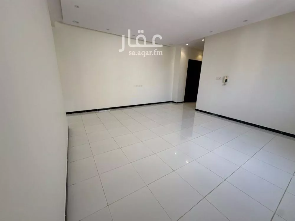 3 bedroom apartment in Al Rimal 9