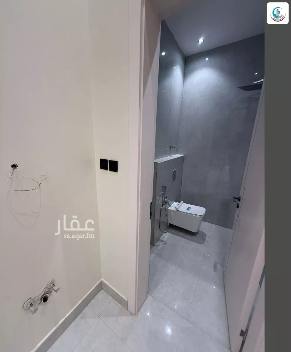 شقة 6 غرف في الرمال 6