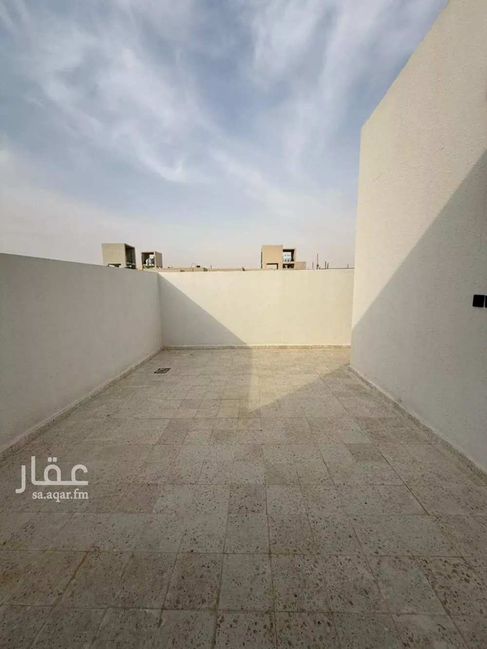 5 bedroom apartment in Al Janadriyah 16