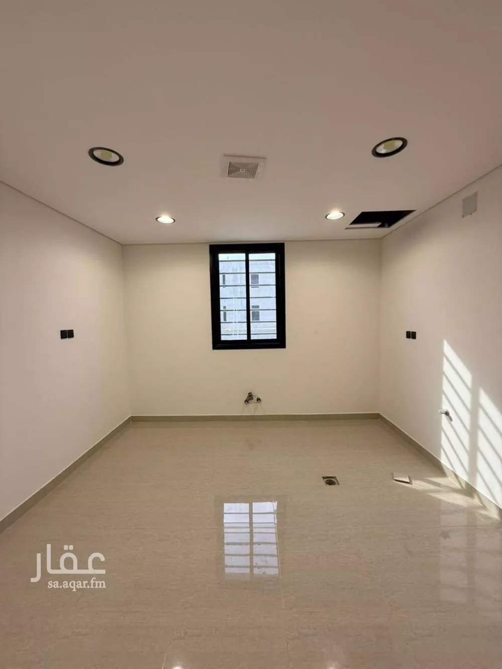 5 bedroom apartment in Al Janadriyah 10