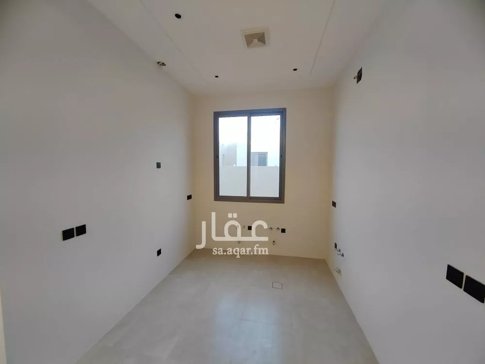 4 bedroom apartment in Al Yarmouk 4