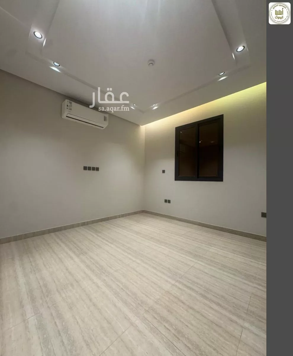 شقة 4 غرف في اشبيلية 18