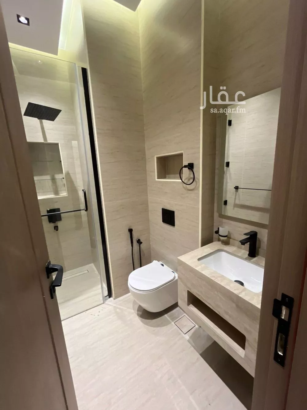 3 bedroom apartment in Al Mahdiyyah 14
