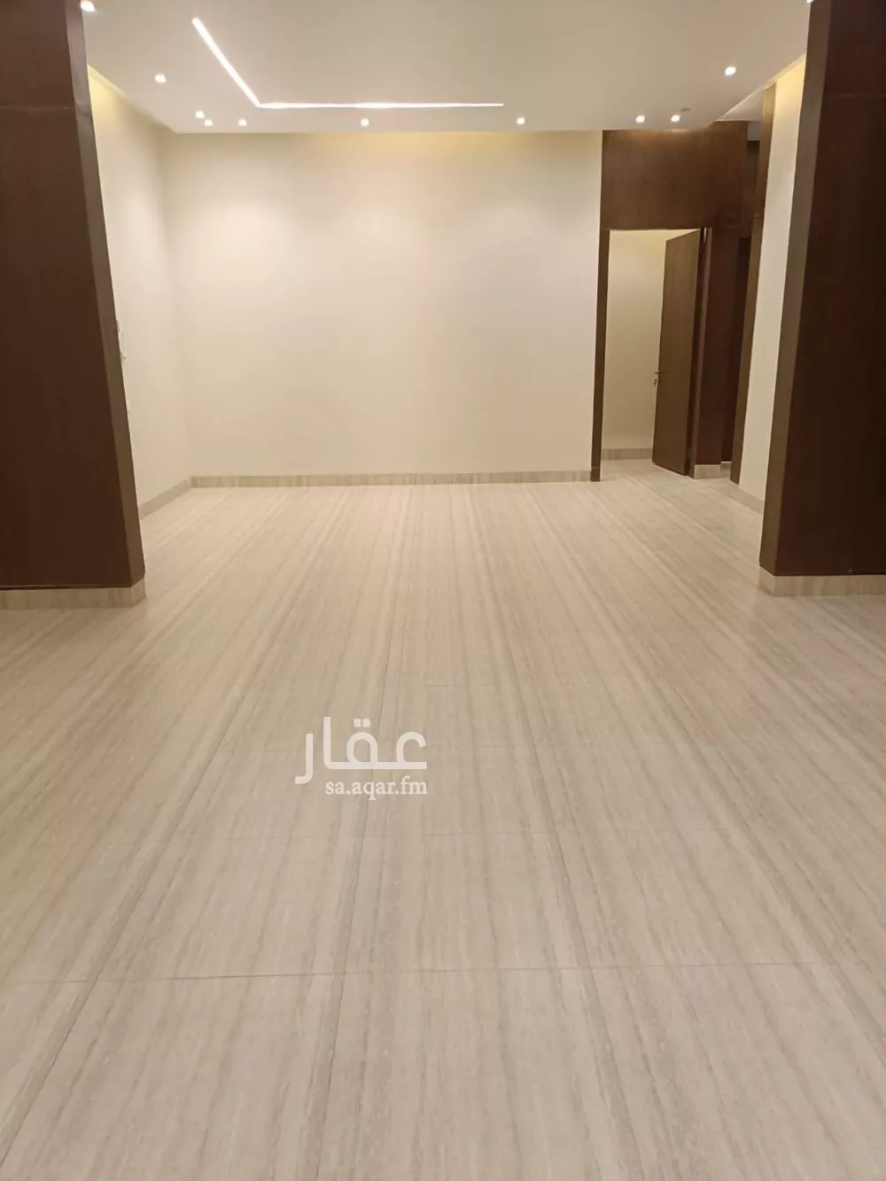 شقة 4 غرف في الرمال 2