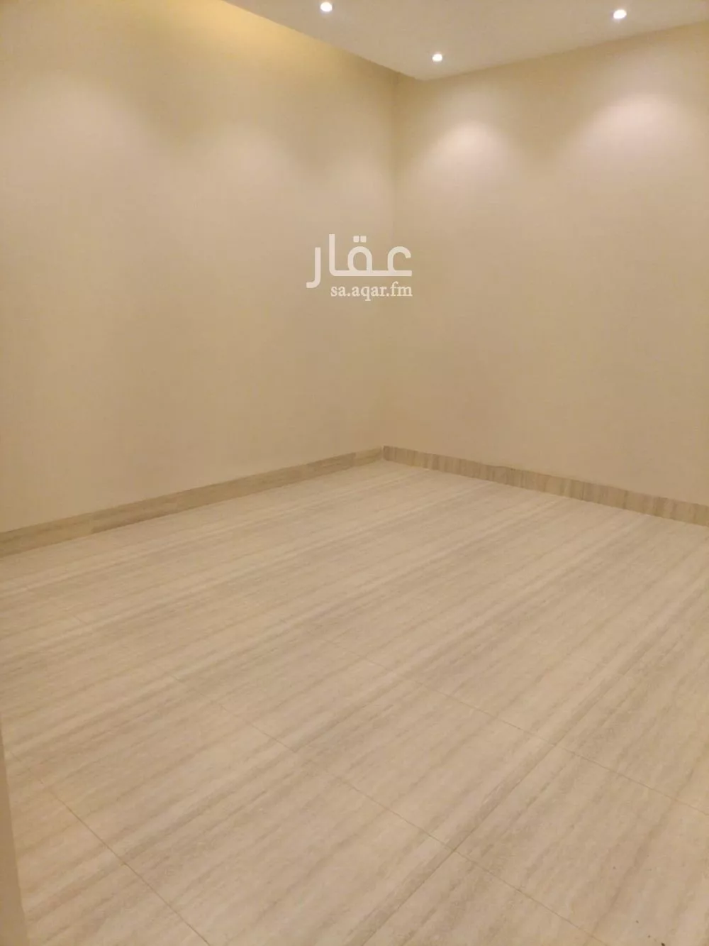 5 bedroom apartment in Al Rimal 21