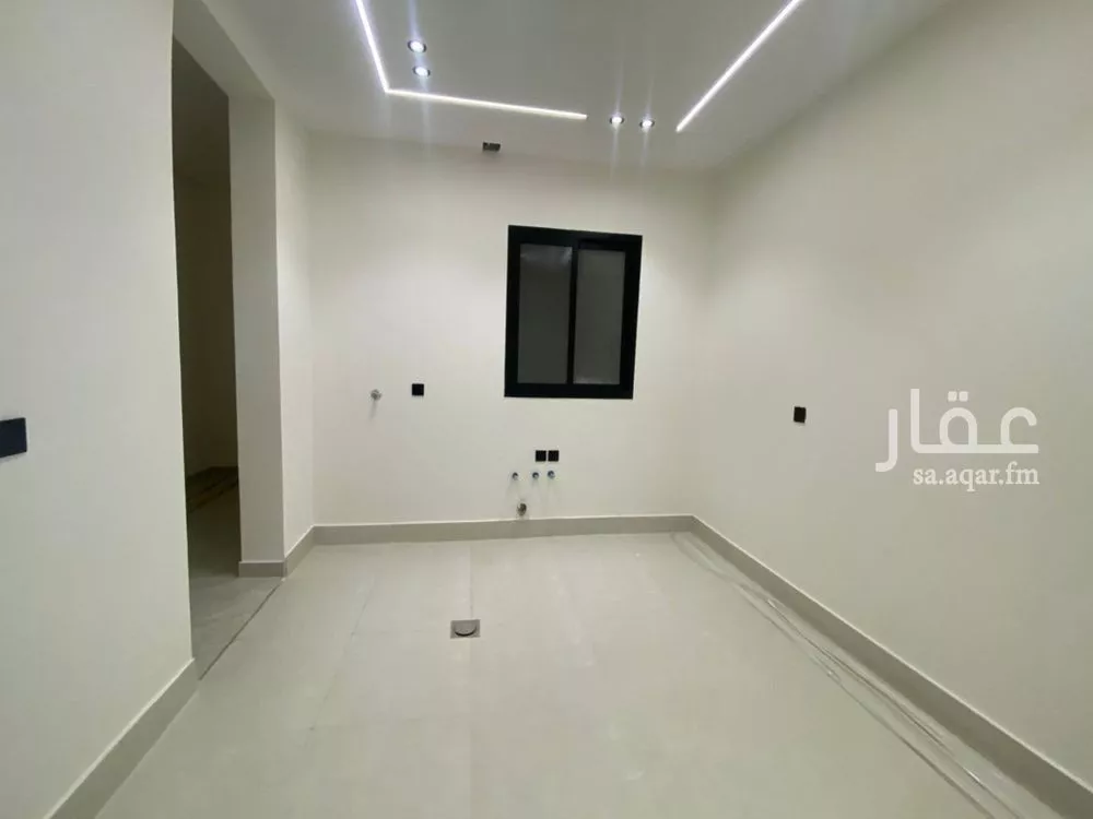 4 bedroom apartment in Badr 4