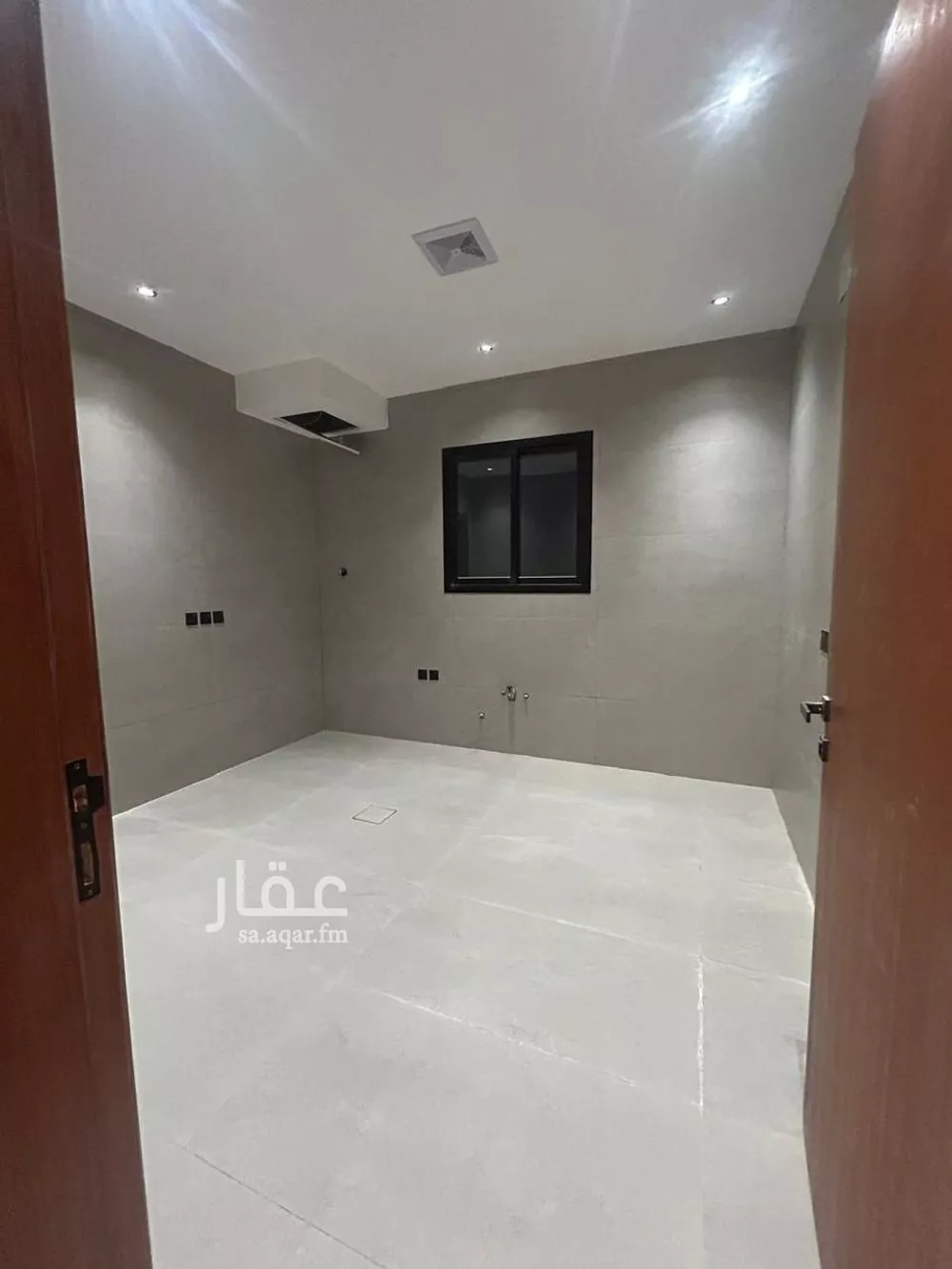 3 bedroom floor in Al Janadriyah 2