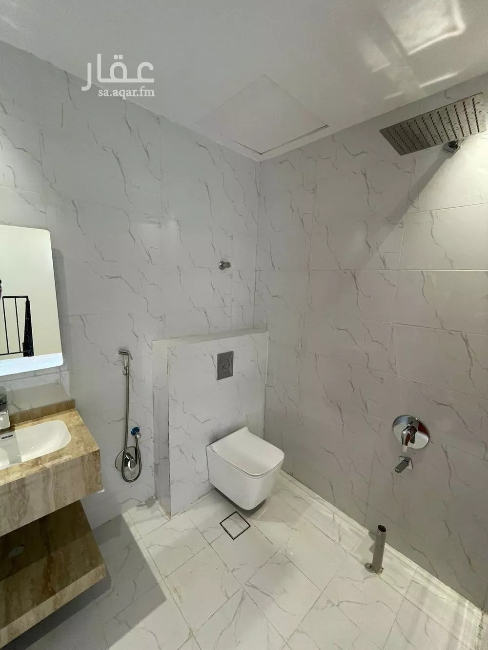 5 bedroom apartment in Al Janadriyah 11