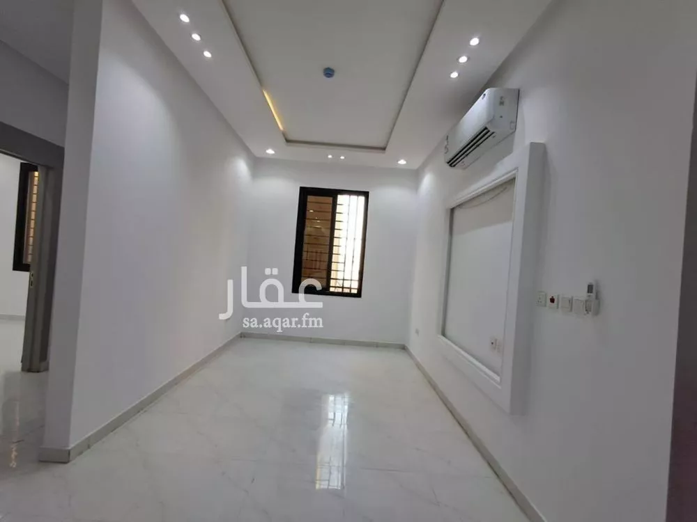 شقة 4 غرف في الرمال 8