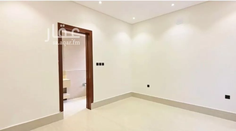 6 bedroom apartment in Tuwaiq 4