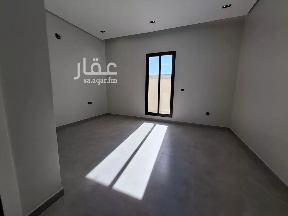 دور 4 غرف في النرجس 7