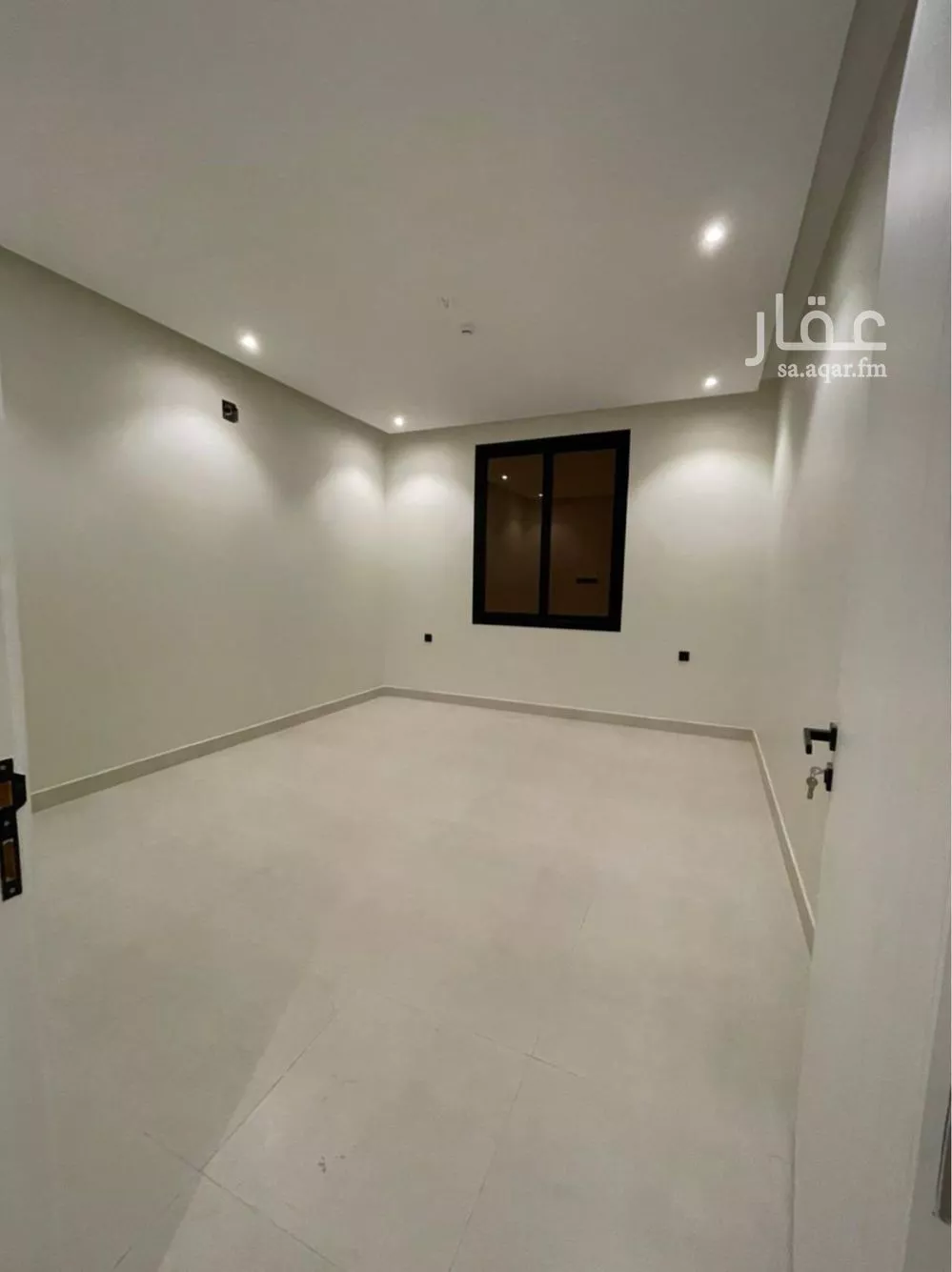 4 bedroom apartment in Granada 6
