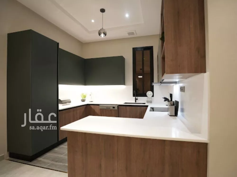 3 bedroom apartment in Al Hazm 8