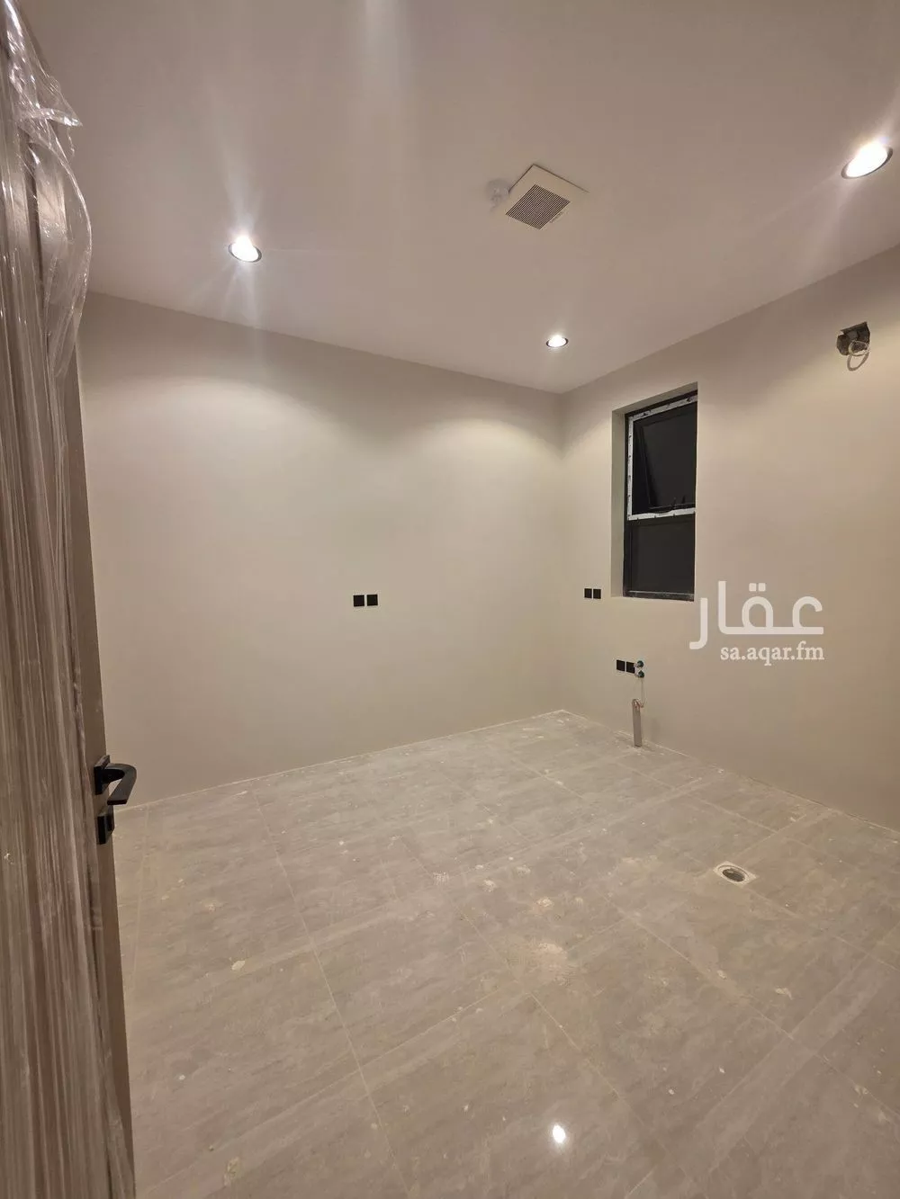 4 bedroom apartment in Dhahrat Namar 4