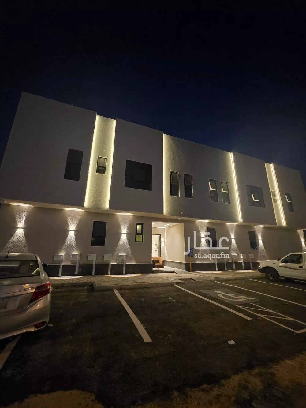 4 bedroom apartment in Dhahrat Namar 10