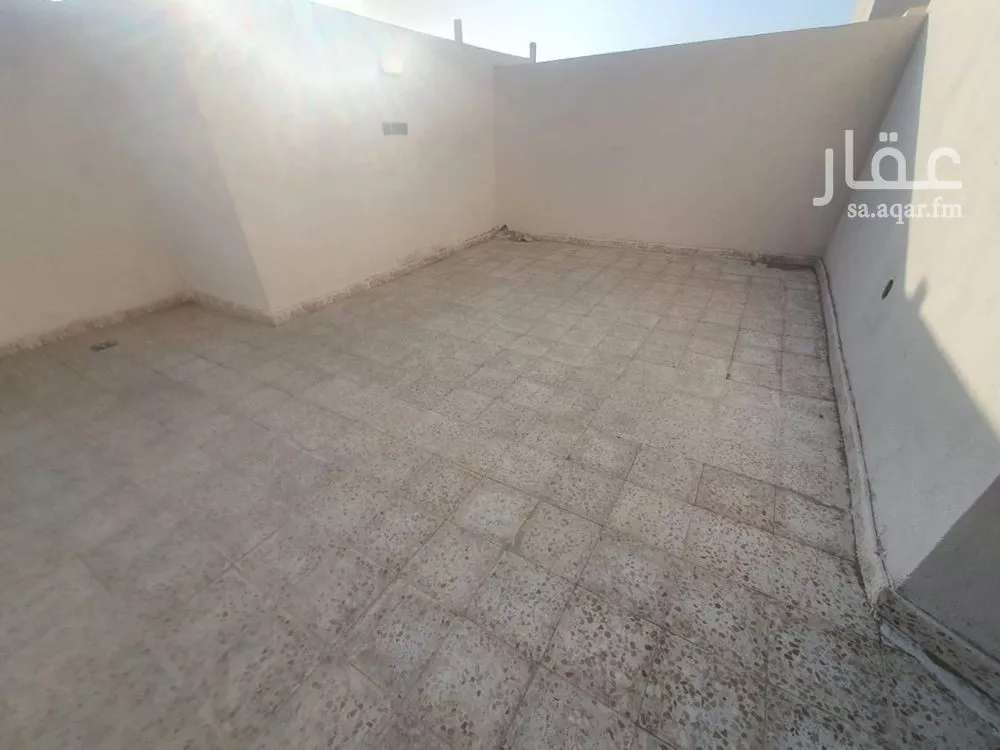 شقة 5 غرف في بدر 6