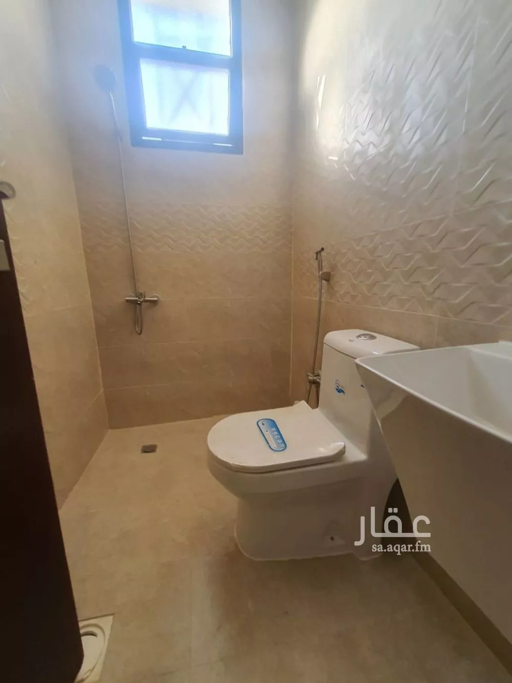 5 bedroom apartment in Badr 9