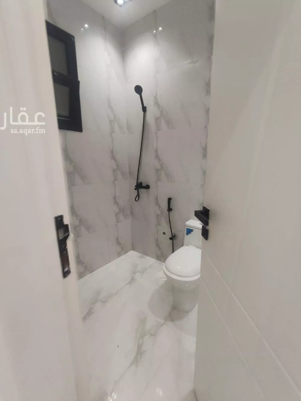 4 bedroom apartment in Al Zahrah 7
