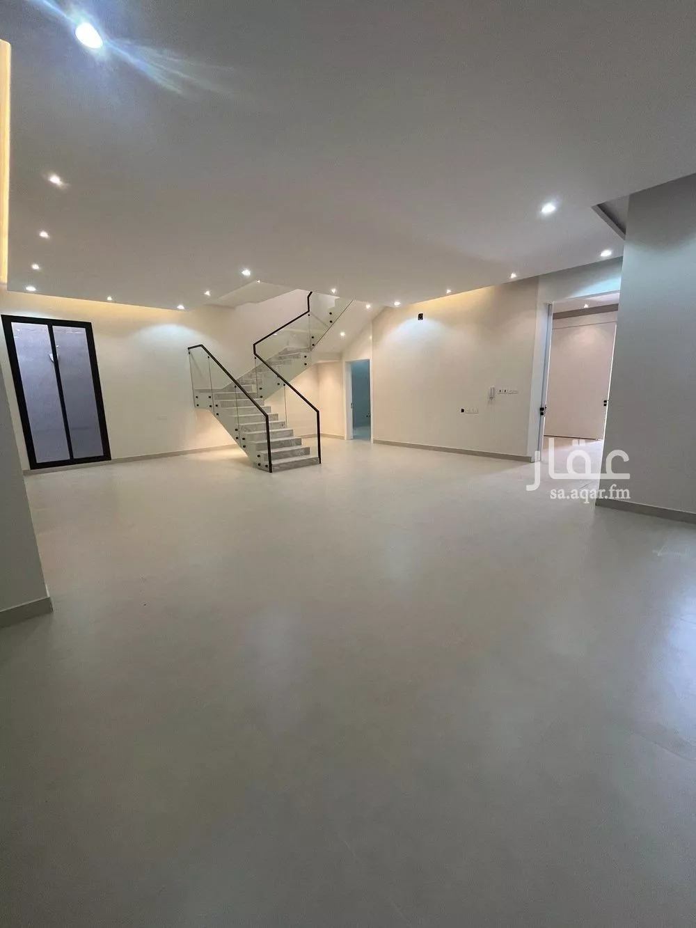 4 bedroom apartment in Al Janadriyah 6
