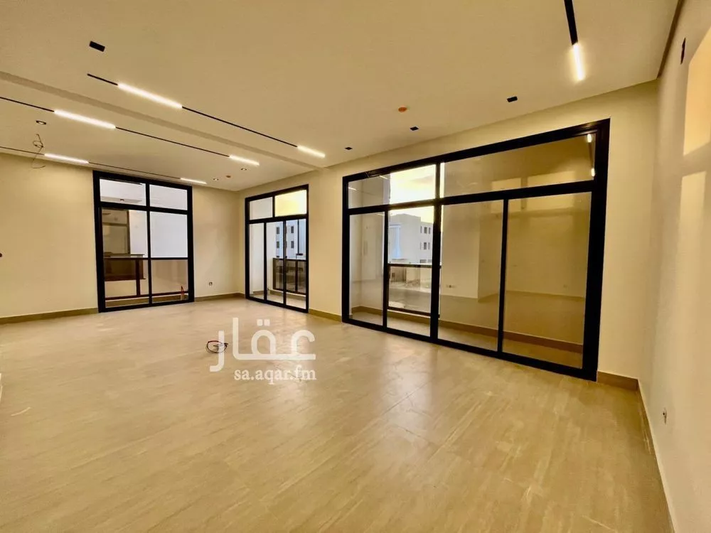3 bedroom apartment in Al Mahdiyyah 5