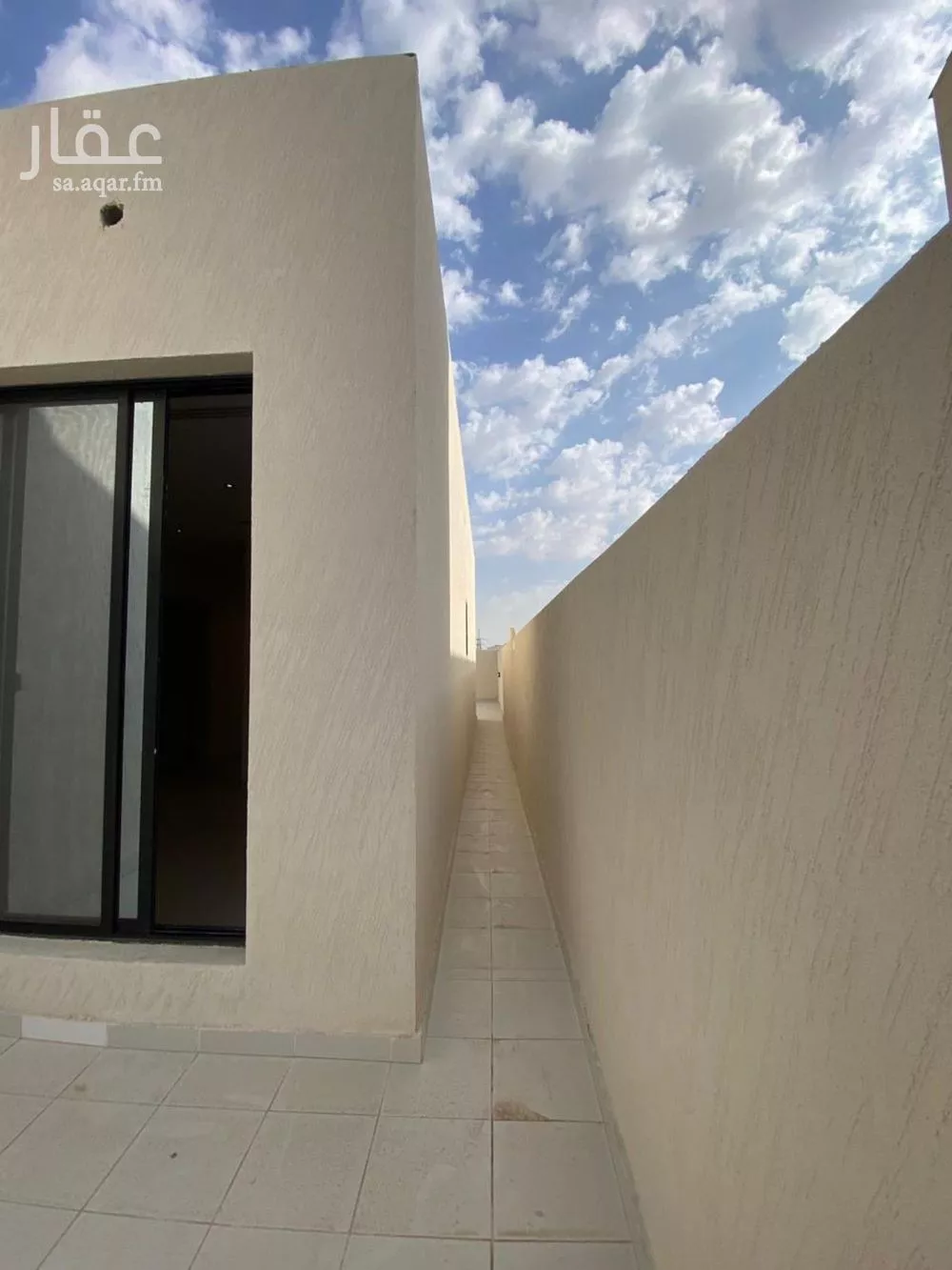 3 bedroom floor in Al Yarmouk 9