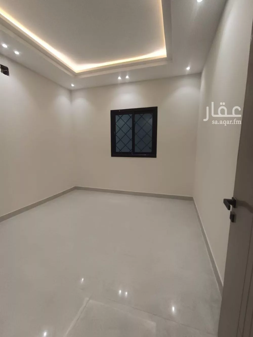شقة 4 غرف في طيبة 7