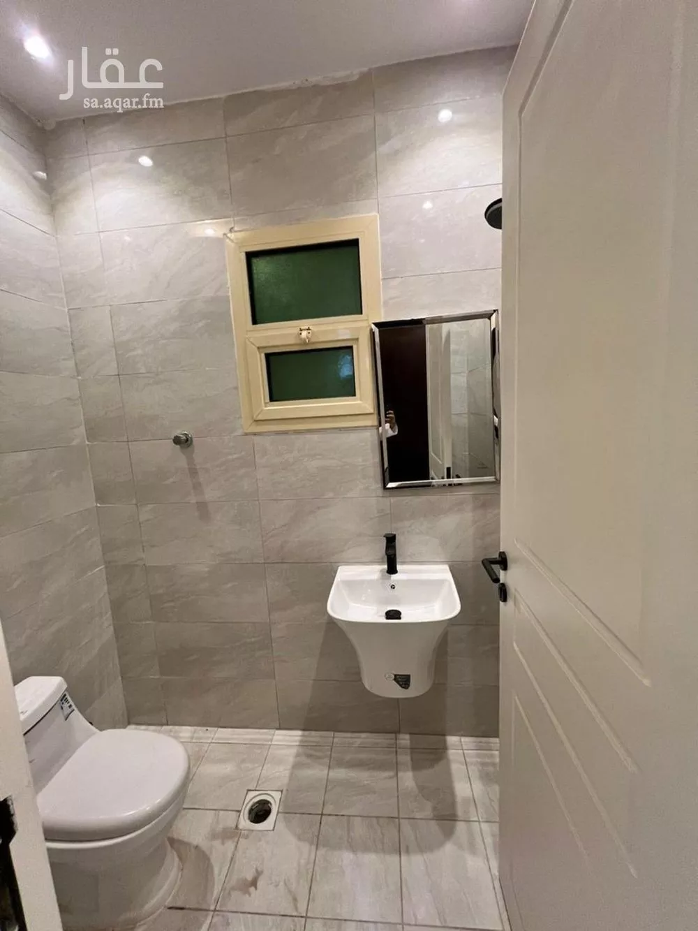 4 bedroom apartment in Al Janadriyah, Riyadh 8