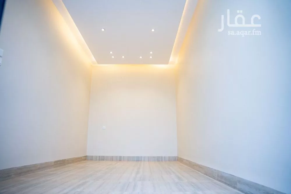 6 bedroom apartment in Al Rimal 16