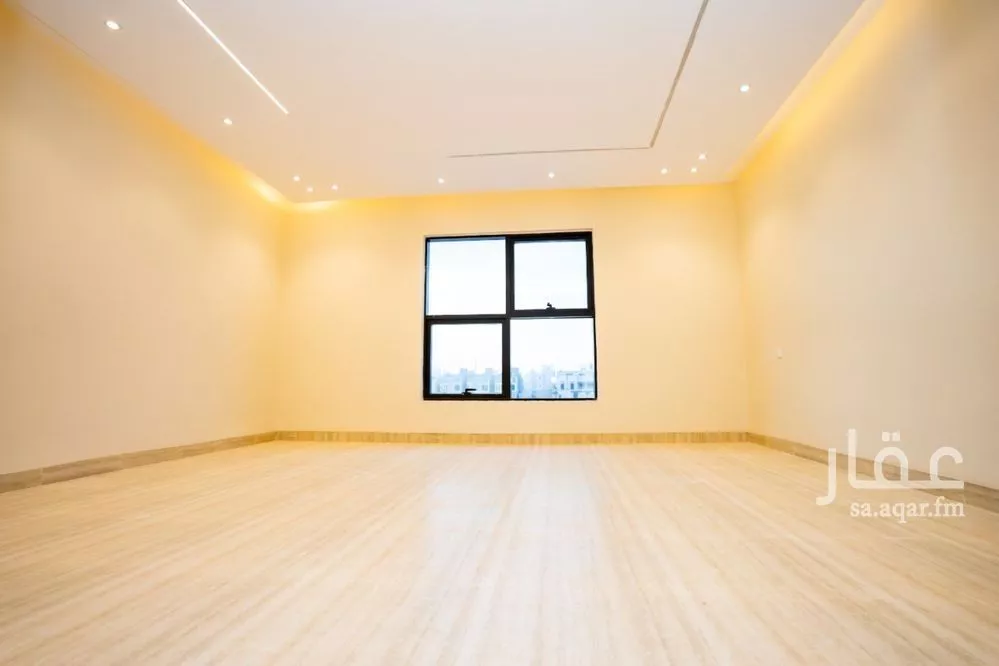 6 bedroom apartment in Al Rimal 26
