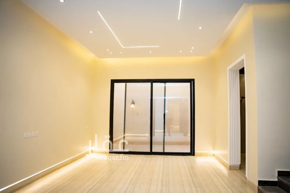 6 bedroom apartment in Al Rimal 27