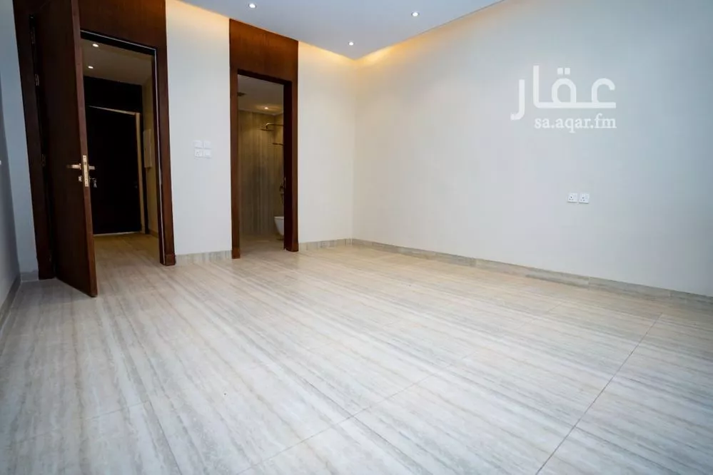 6 bedroom apartment in Al Rimal 30
