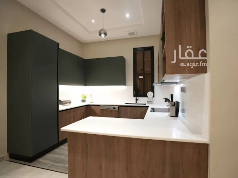 3 bedroom apartment in Al Hazm 8