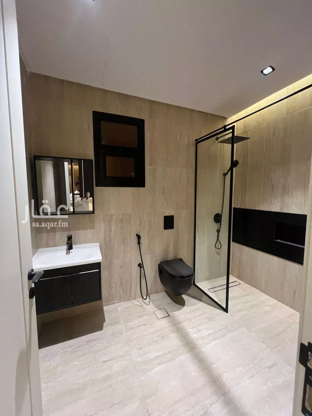 3 bedroom apartment in Al Salam 3