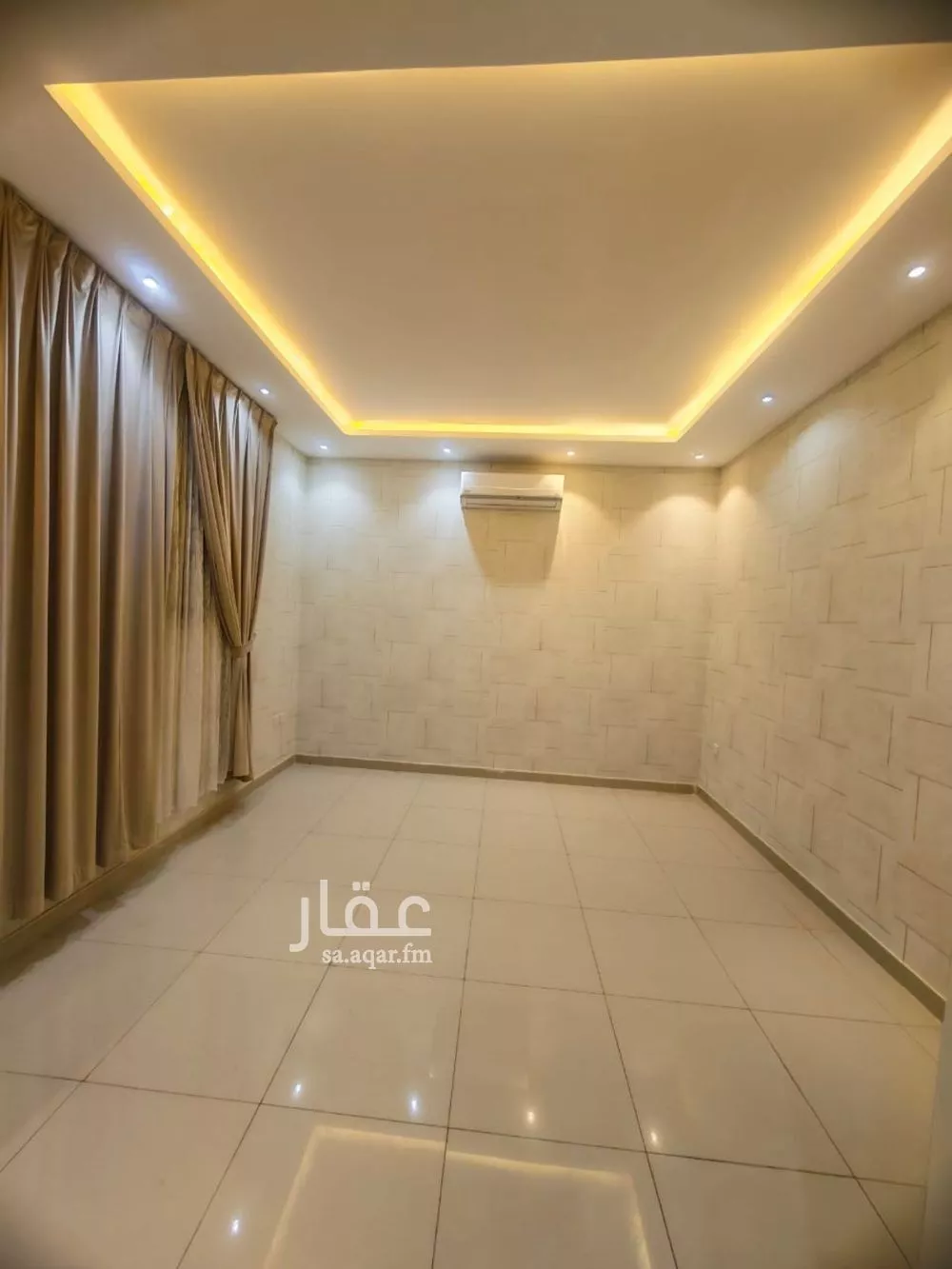 شقة 4 غرف في العارض 6
