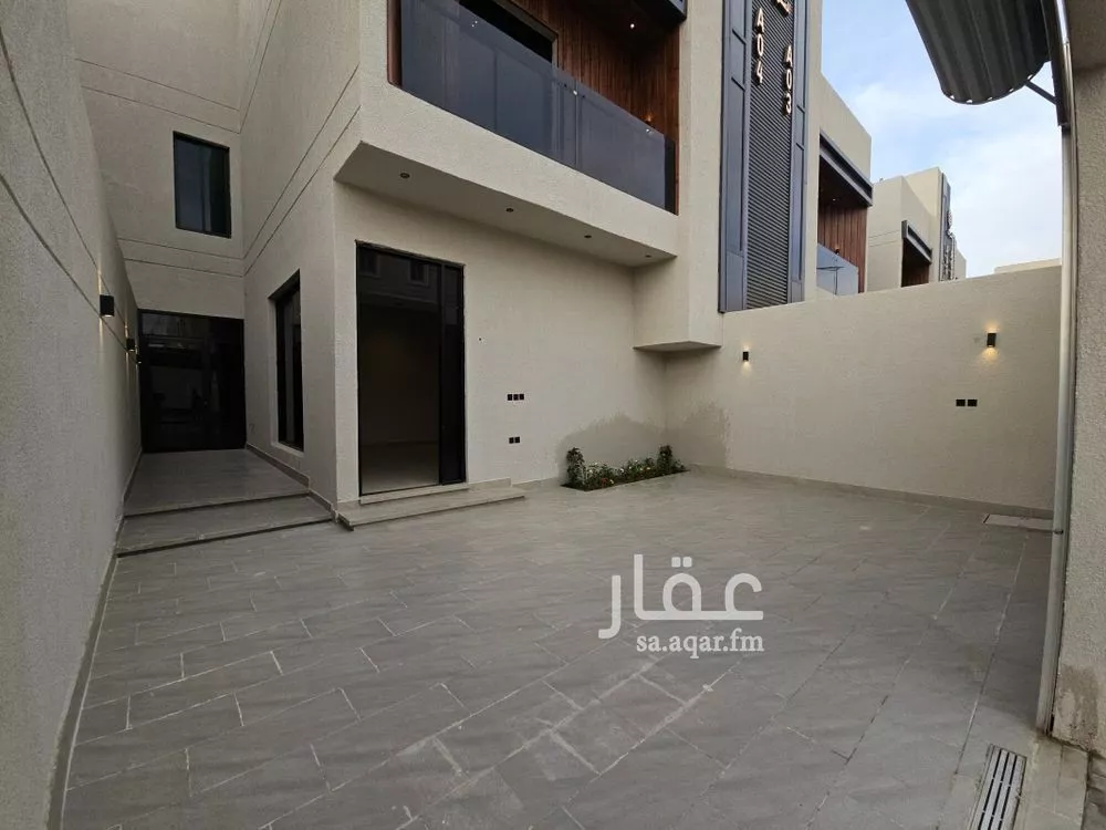 3 bedroom floor in Al Munsiyah 2