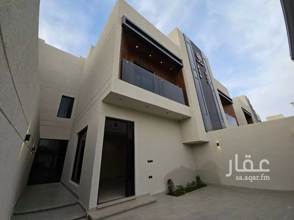 3 bedroom floor in Al Munsiyah 3