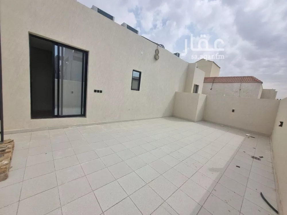 4 bedroom apartment in Al Yarmouk 4