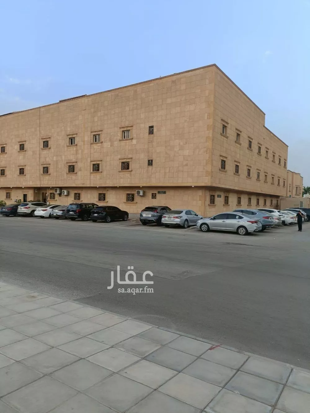 5 bedroom apartment in Al Hamra 11