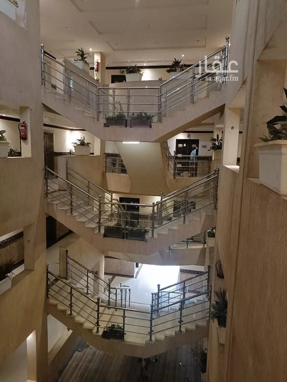 5 bedroom apartment in Al Hamra 7