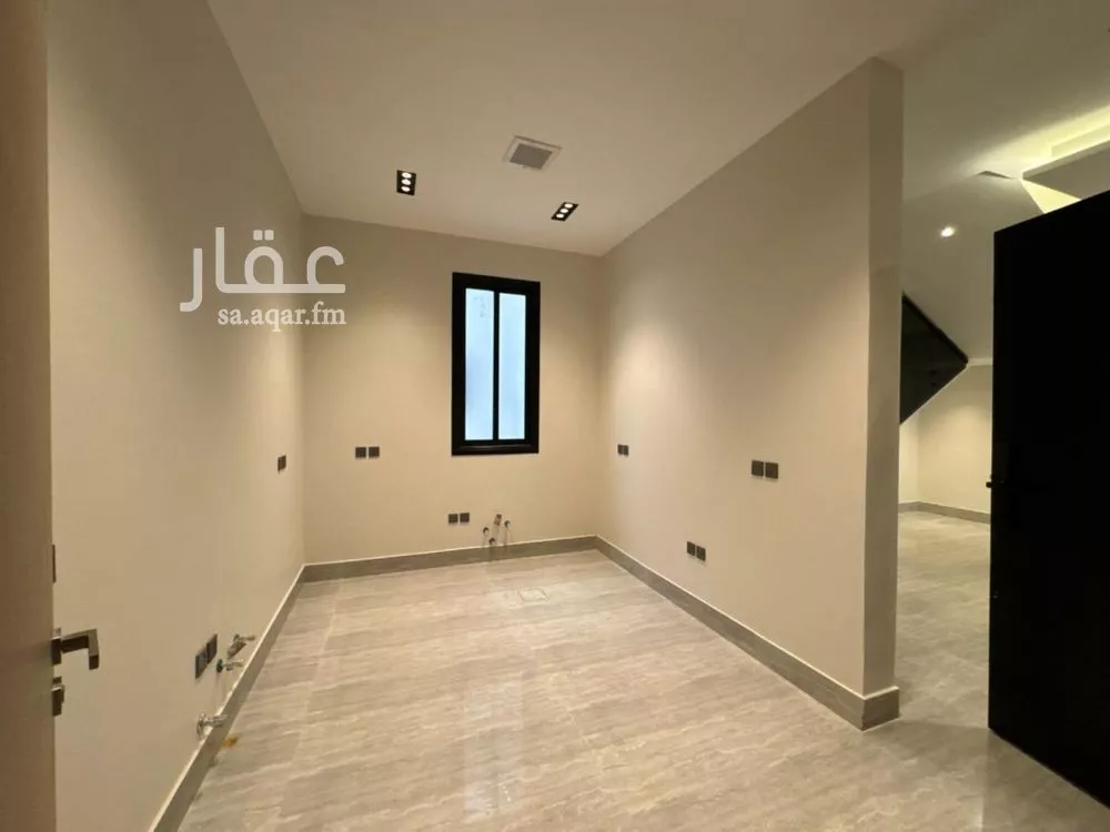 دور 4 غرف في الرمال 10
