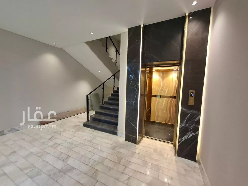 4 bedroom apartment in Al Yarmouk 17