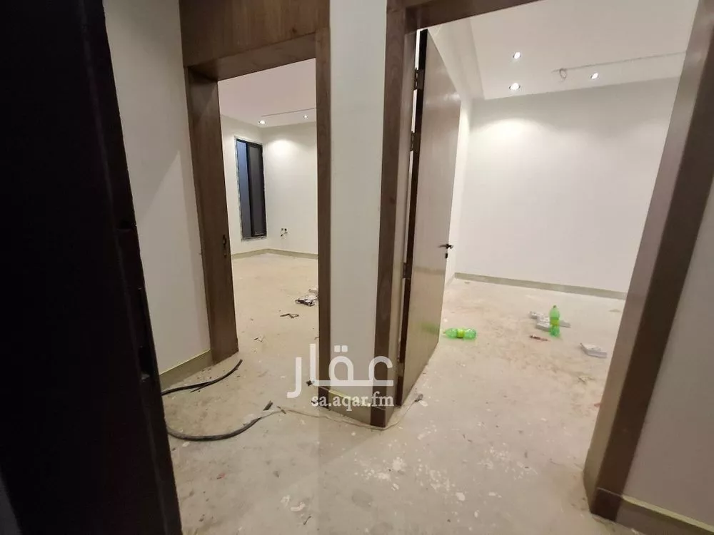 5 bedroom floor in Al Janadriyah 3
