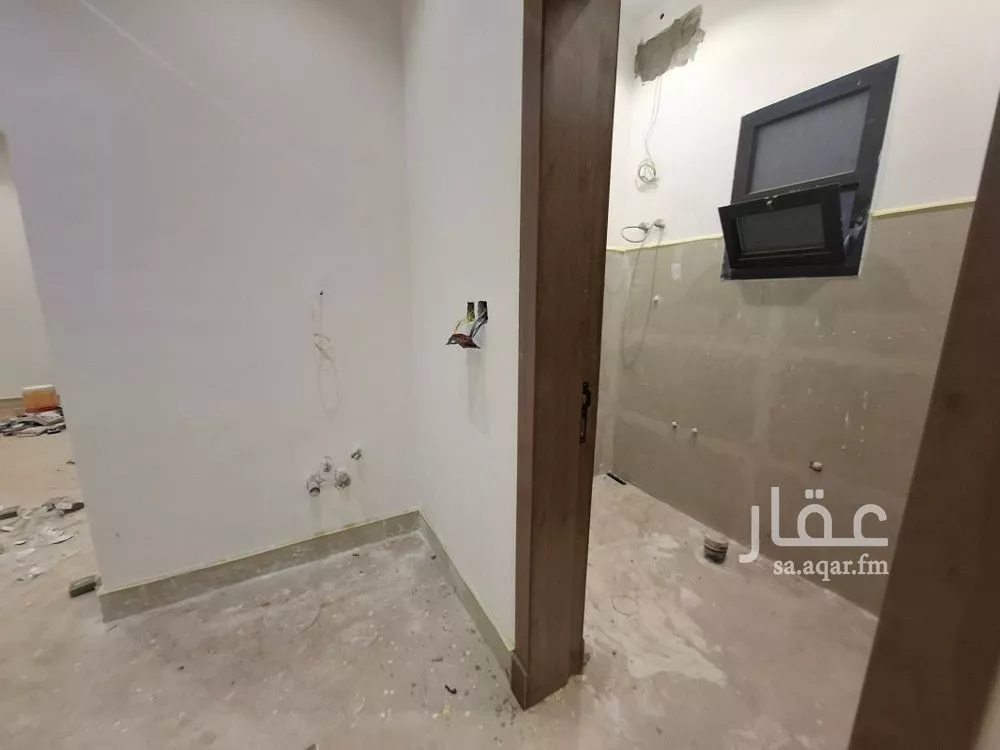 5 bedroom floor in Al Janadriyah 9