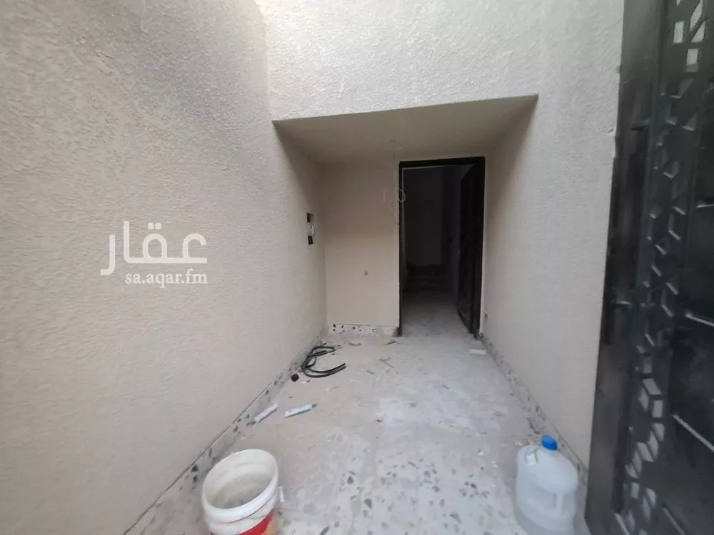 5 bedroom floor in Al Janadriyah 10