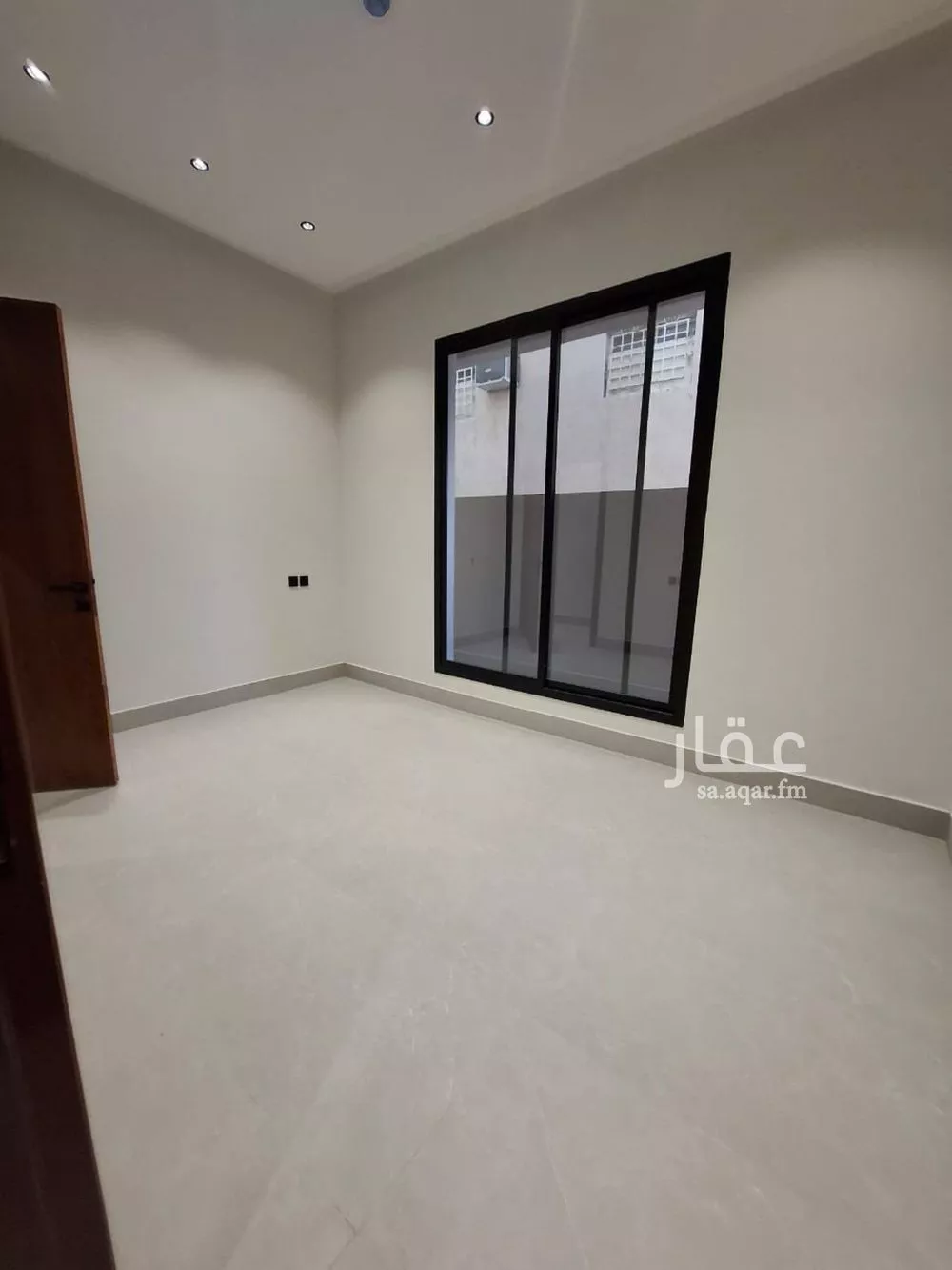 4 bedroom apartment in Al Marwa 5